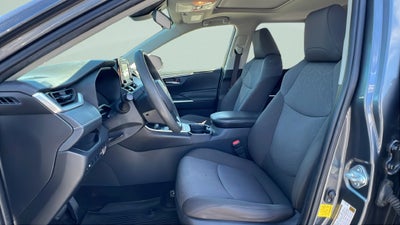 2020 Toyota RAV4 Hybrid XLE