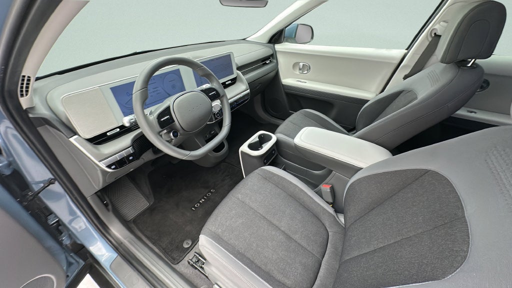 2024 Hyundai IONIQ 5 SE