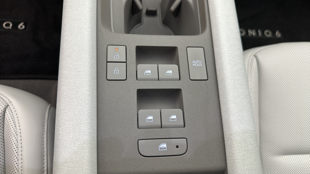2024 Hyundai IONIQ 6 SEL