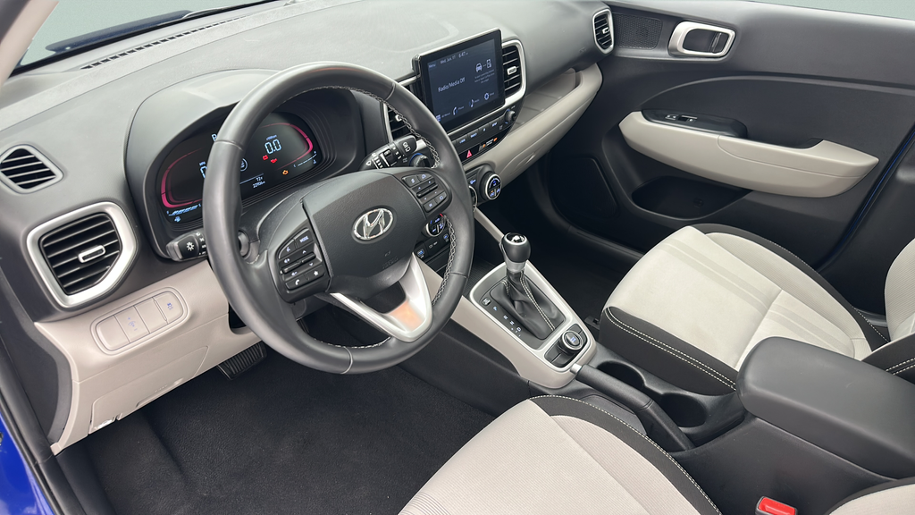2025 Hyundai Venue SEL