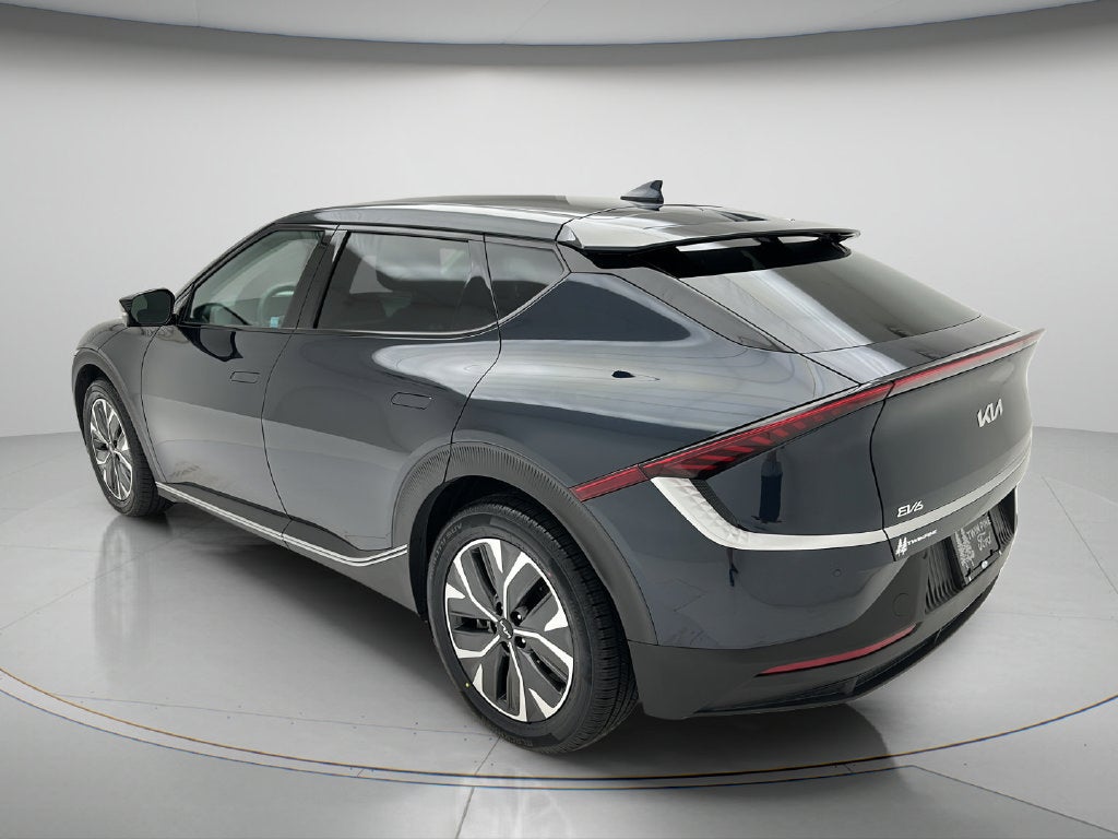 2024 Kia EV6 Light