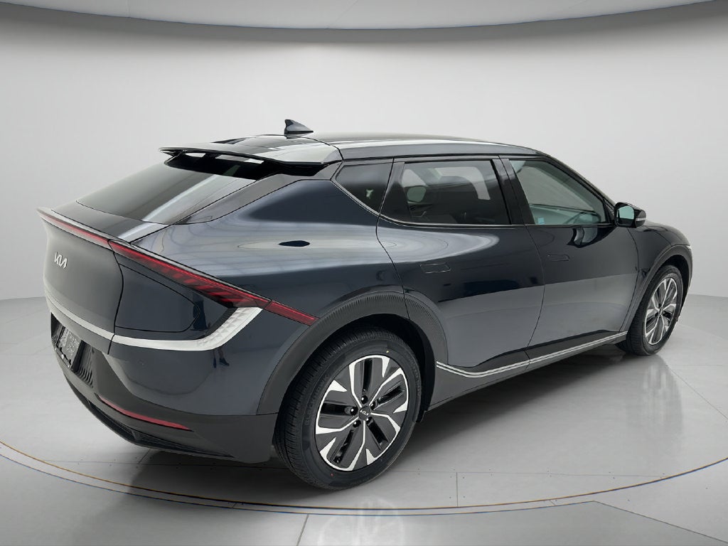 2024 Kia EV6 Light