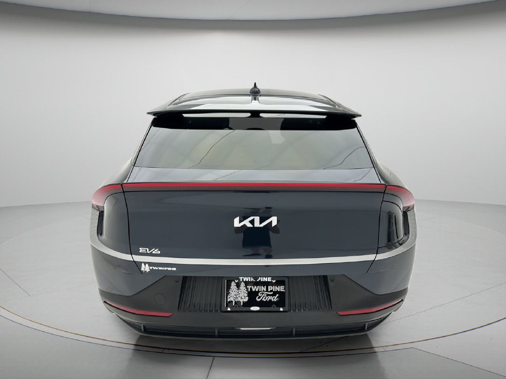 2024 Kia EV6 Light