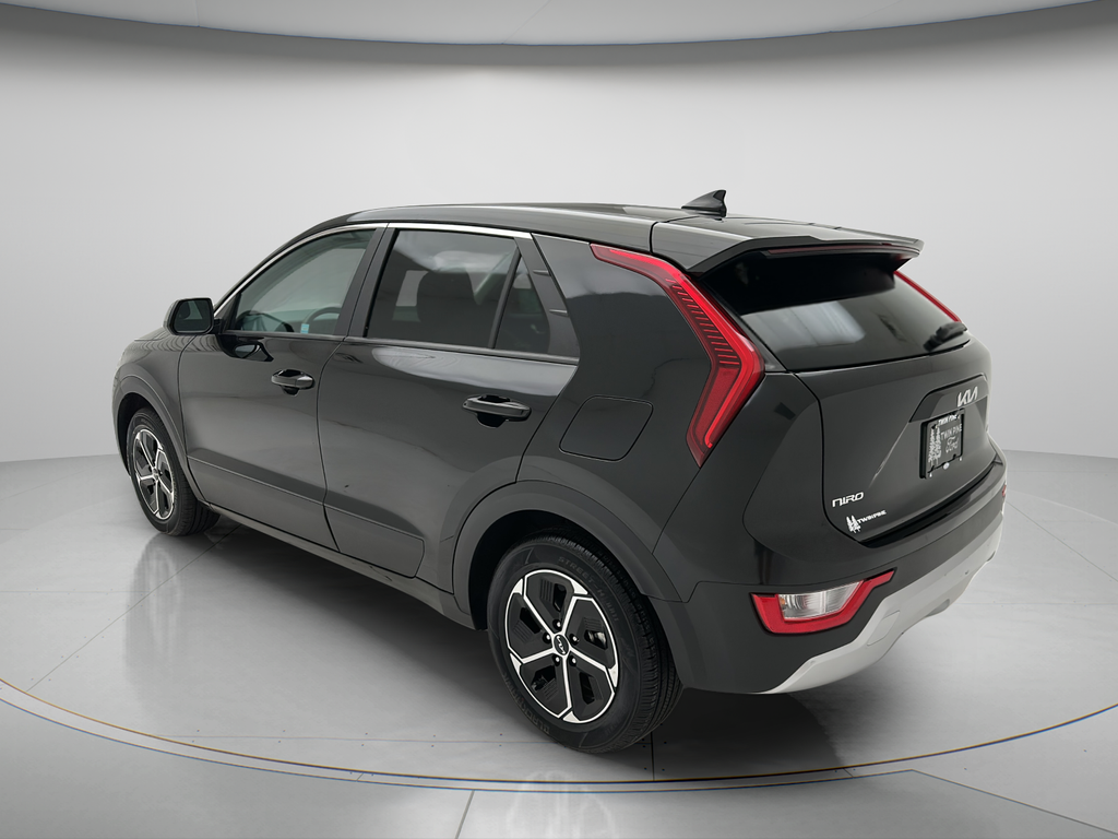 2025 Kia Niro LX