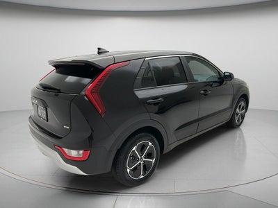 2025 Kia Niro LX