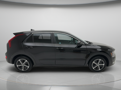 2025 Kia Niro LX