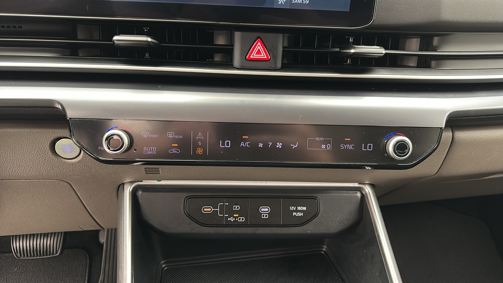 2025 Kia Carnival LXS
