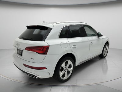 2024 Audi Q5 45 S line Premium quattro