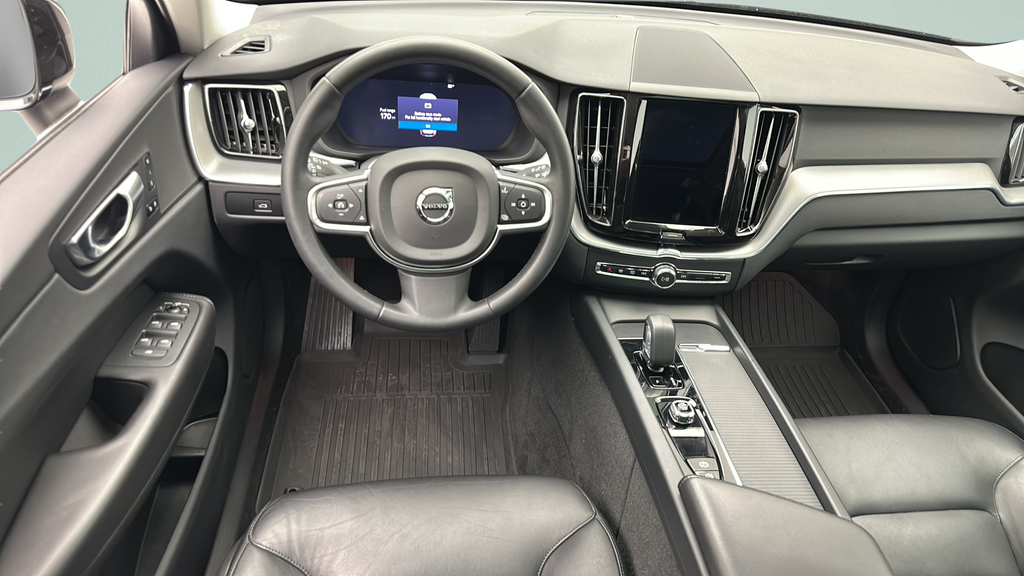 2023 Volvo XC60 B5 Core