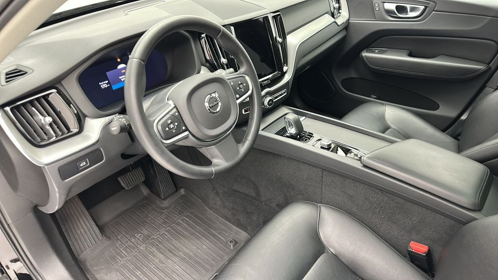 2023 Volvo XC60 B5 Core