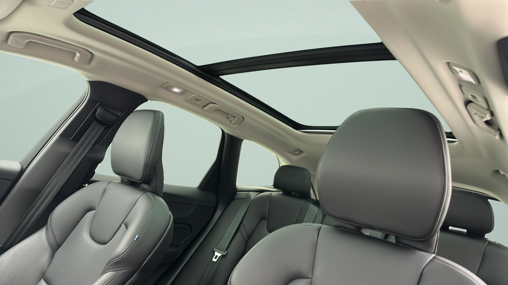 2023 Volvo XC60 B5 Core