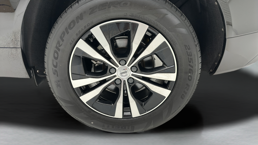 2023 Volvo XC60 B5 Core