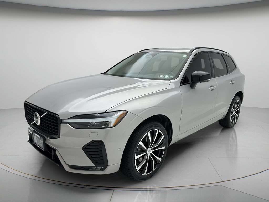 2023 Volvo XC60 B5 Plus Dark Theme