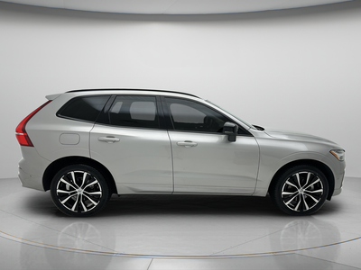 2023 Volvo XC60 B5 Plus Dark Theme