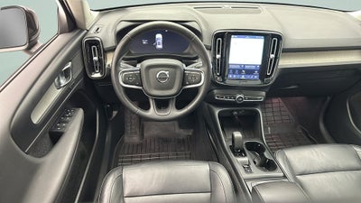 2024 Volvo XC40 B5 Core