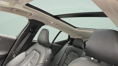 2024 Volvo XC40 B5 Core