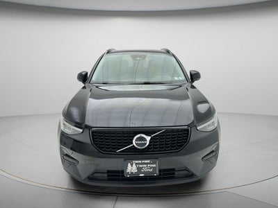 2024 Volvo XC40 B5 Core
