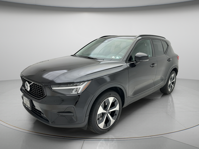 2024 Volvo XC40 B5 Core