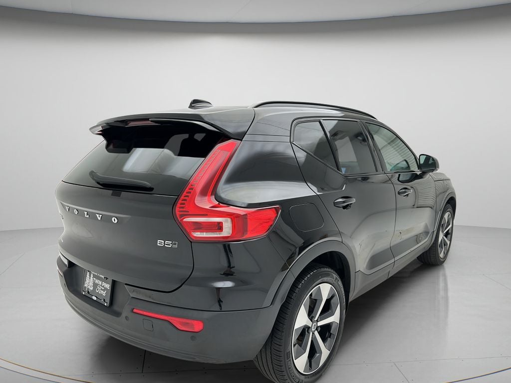 2024 Volvo XC40 B5 Core