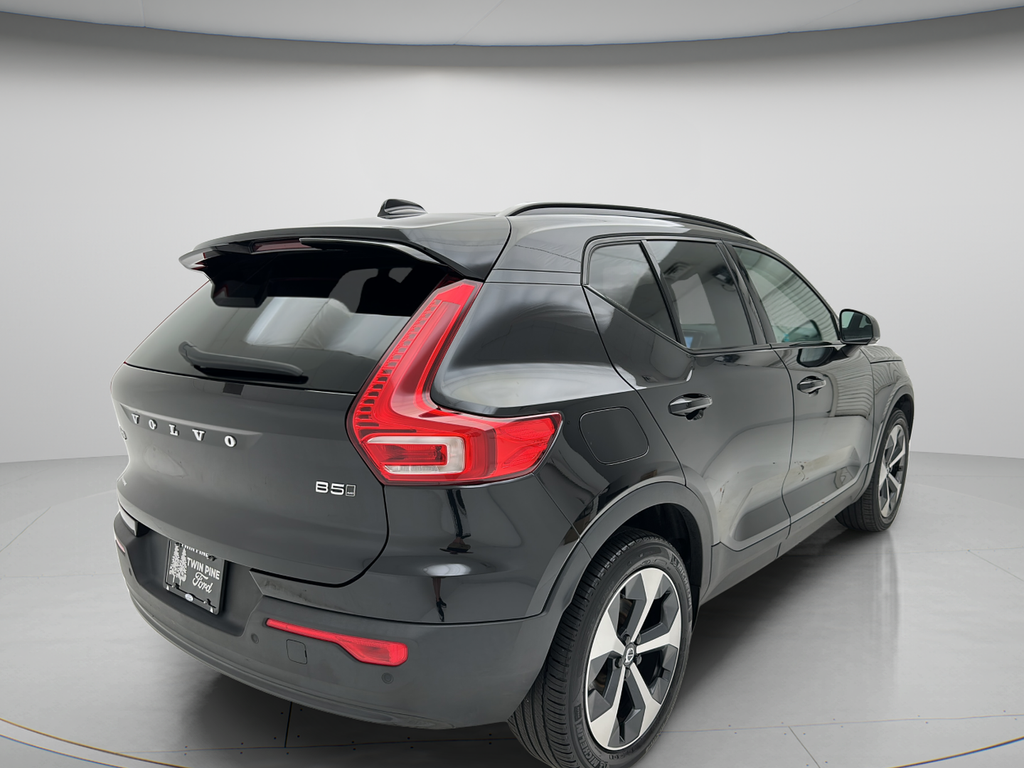 2024 Volvo XC40 B5 Core