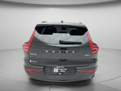 2024 Volvo XC40 B5 Core