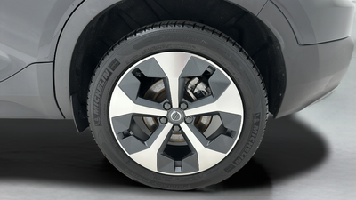 2024 Volvo XC40 B5 Core