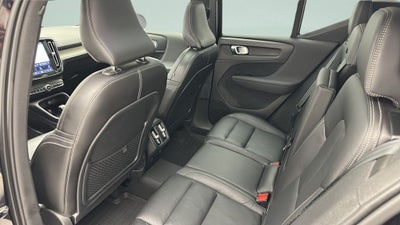 2024 Volvo XC40 B5 Core