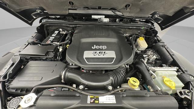 2013 Jeep Wrangler Unlimited Sahara