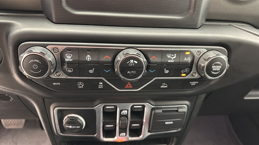 2023 Jeep Wrangler Base