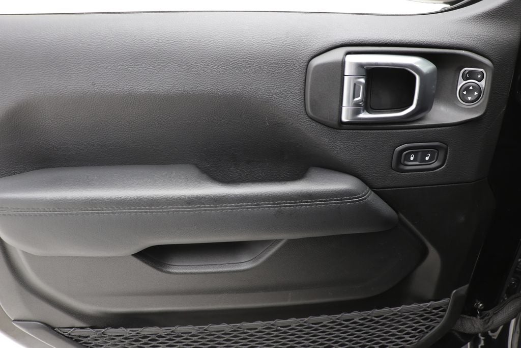 2022 Jeep Wrangler Unlimited Sahara Altitude