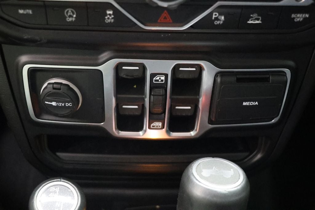 2022 Jeep Wrangler Unlimited Sahara Altitude