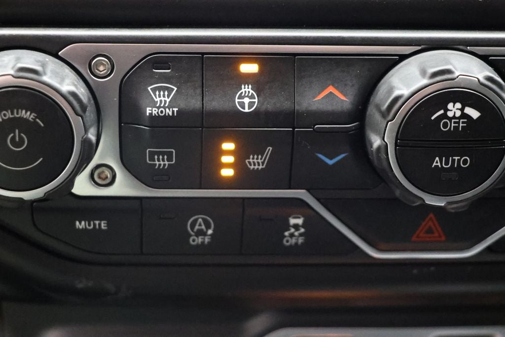 2022 Jeep Wrangler Unlimited Sahara Altitude