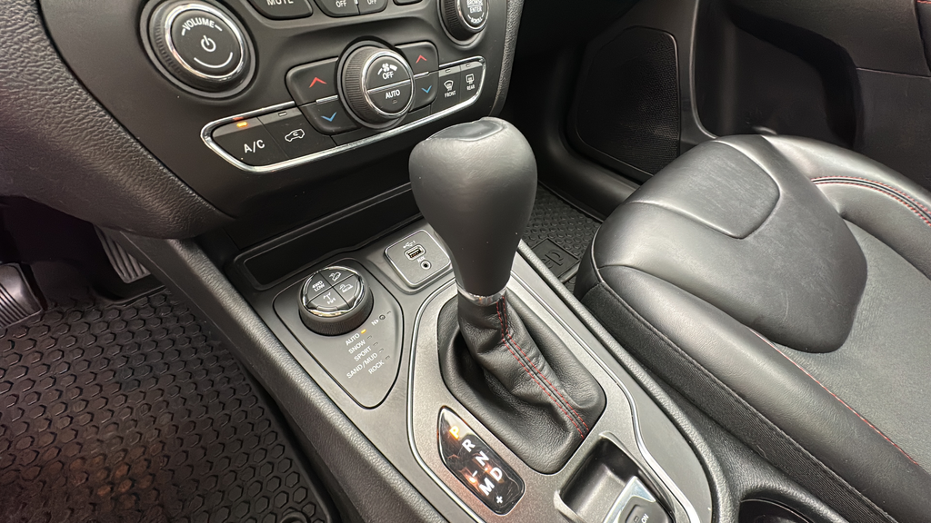 2019 Jeep Cherokee Trailhawk