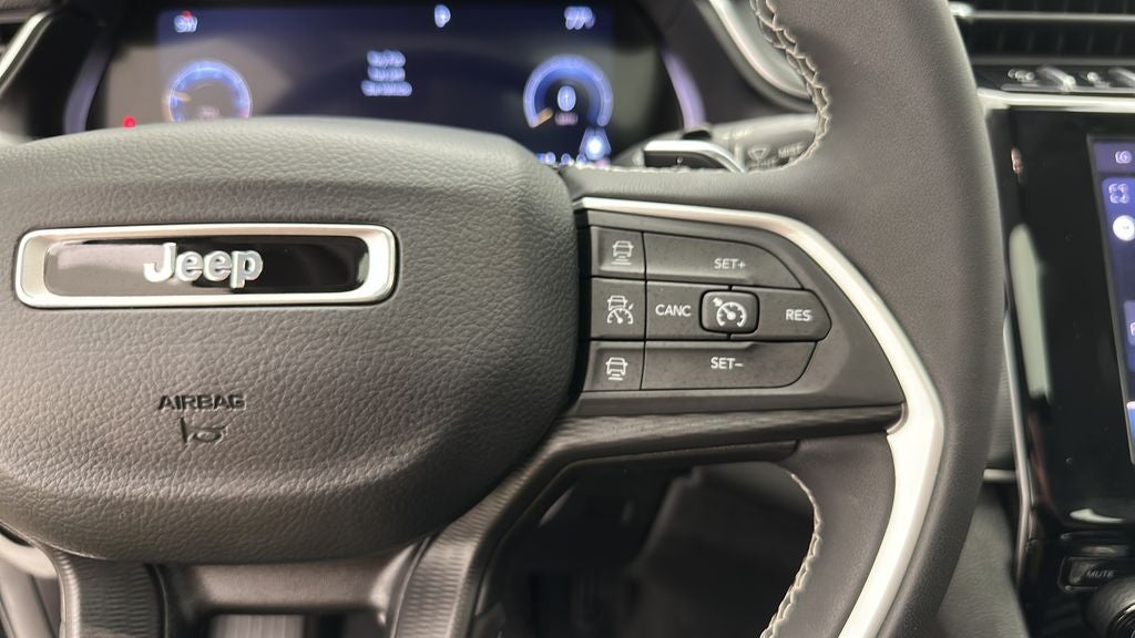 2023 Jeep Grand Cherokee Laredo