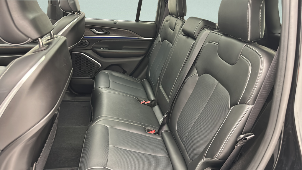 2025 Jeep Grand Cherokee Overland