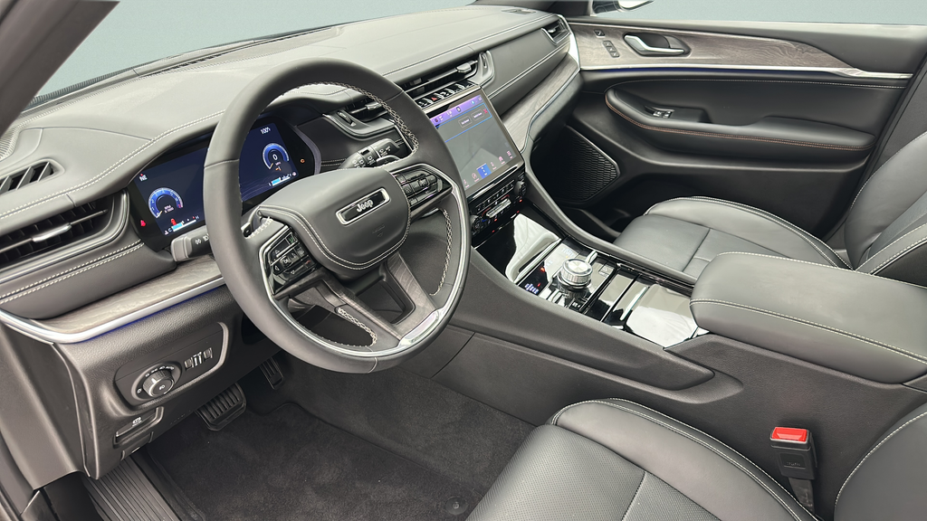 2025 Jeep Grand Cherokee Overland