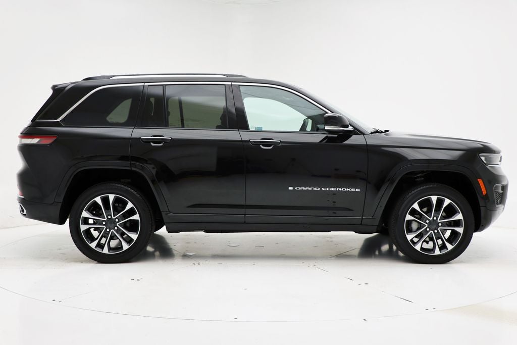 2022 Jeep Grand Cherokee Overland