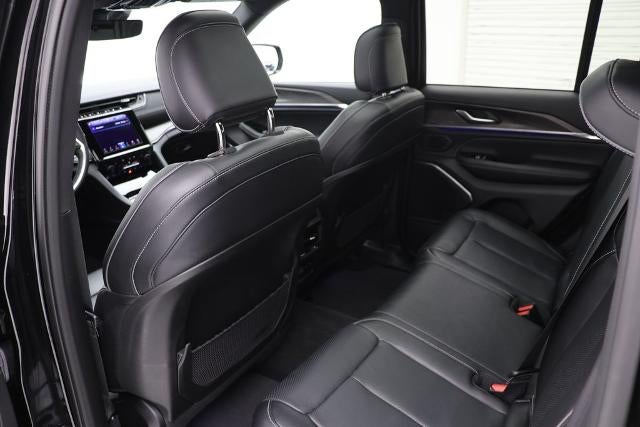 2022 Jeep Grand Cherokee Overland