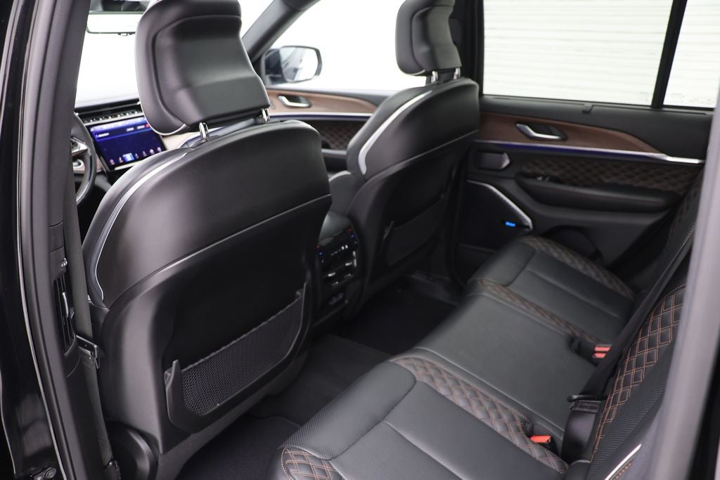 2023 Jeep Grand Cherokee Summit