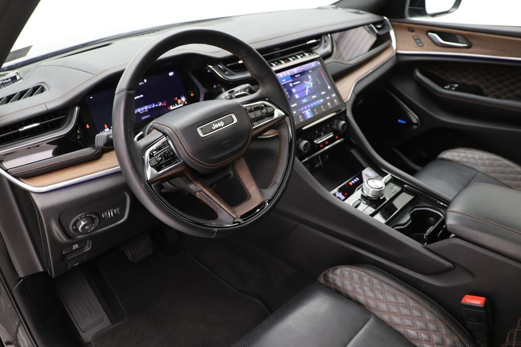 2023 Jeep Grand Cherokee Summit