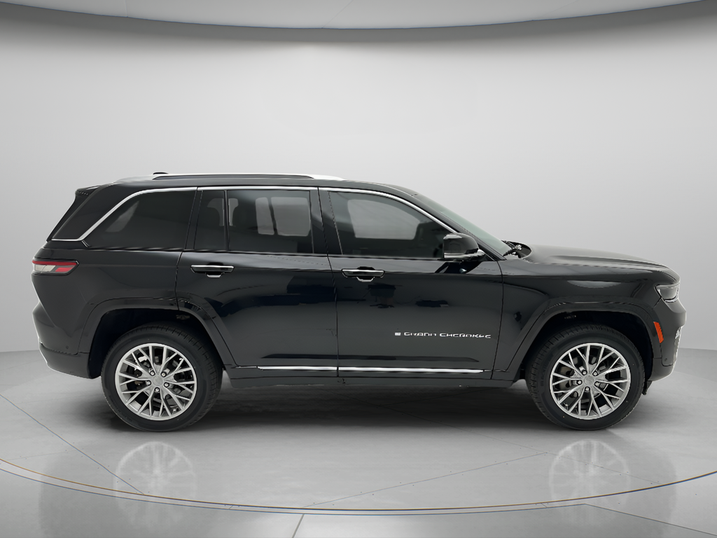 2023 Jeep Grand Cherokee Summit