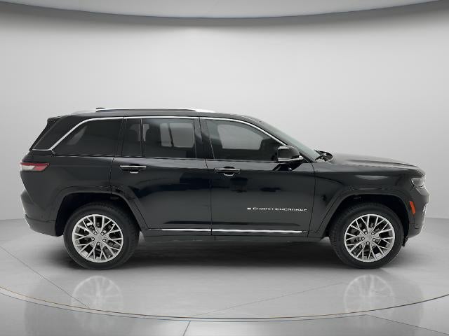 2023 Jeep Grand Cherokee Summit