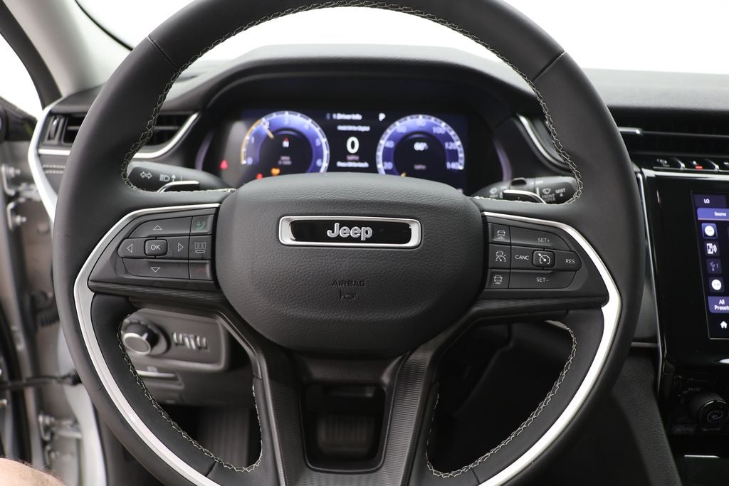2023 Jeep Grand Cherokee L Laredo