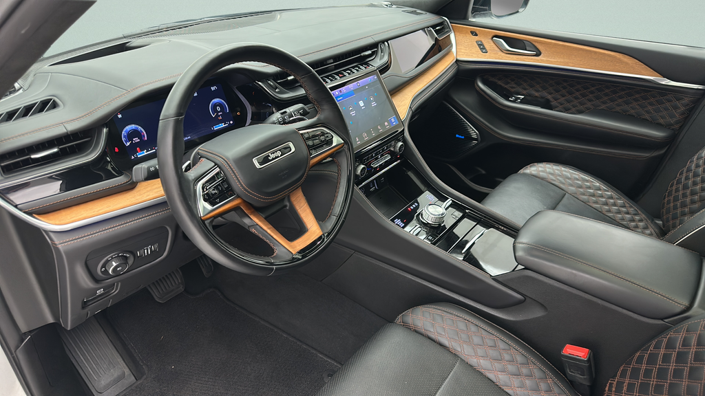 2023 Jeep Grand Cherokee L Summit