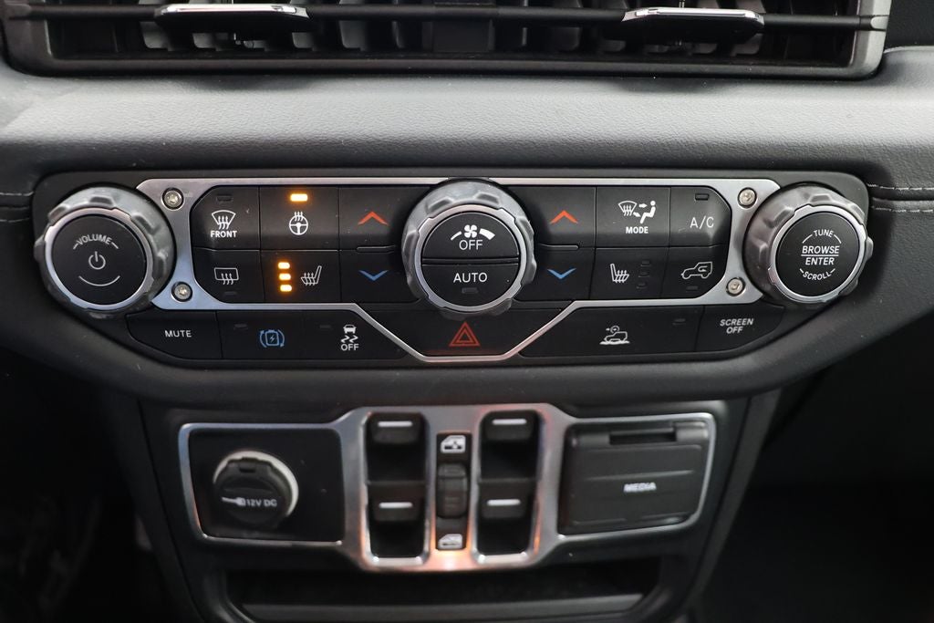 2024 Jeep Wrangler Sahara 4xe