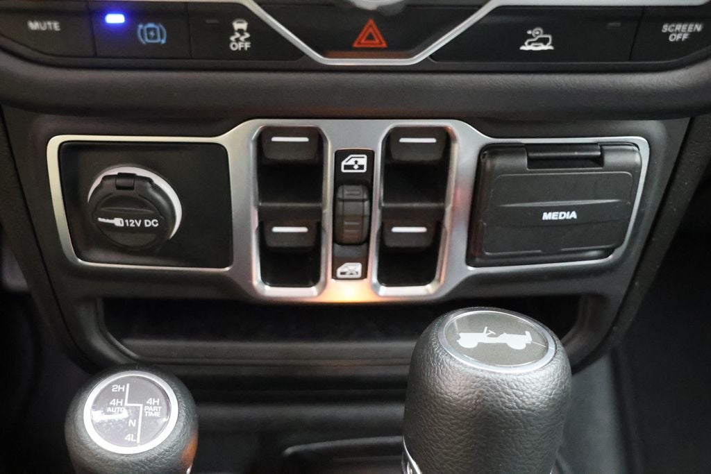 2025 Jeep Wrangler Sahara 4xe