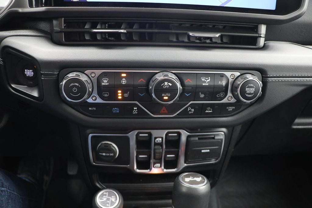 2024 Jeep Wrangler Sahara 4xe