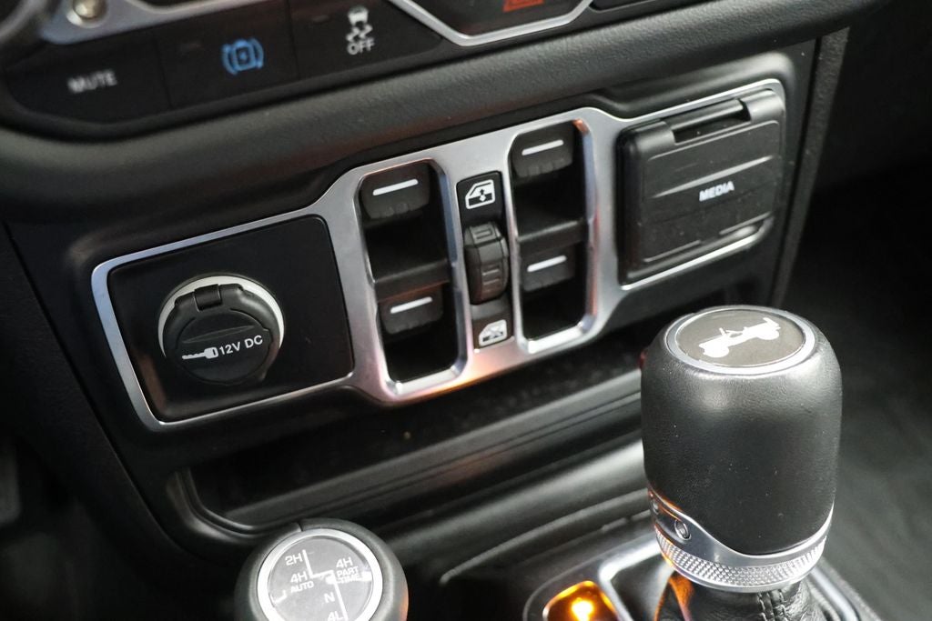 2024 Jeep Wrangler Sahara 4xe