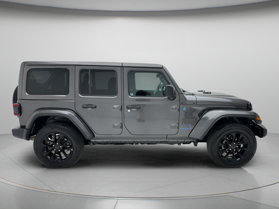 2025 Jeep Wrangler Sahara 4xe