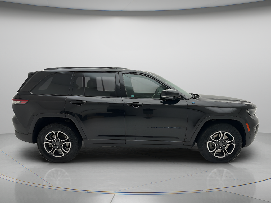 2023 Jeep Grand Cherokee Trailhawk 4xe